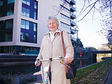 Environmentalist Lisa Tang says the new Guardian building falls short of being a ‘serious green roof’ 