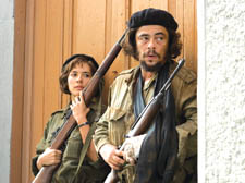 Benicio Del Toro in Che: Part Two