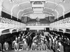 A tailors’ cutting workshop at the cinema in 1899